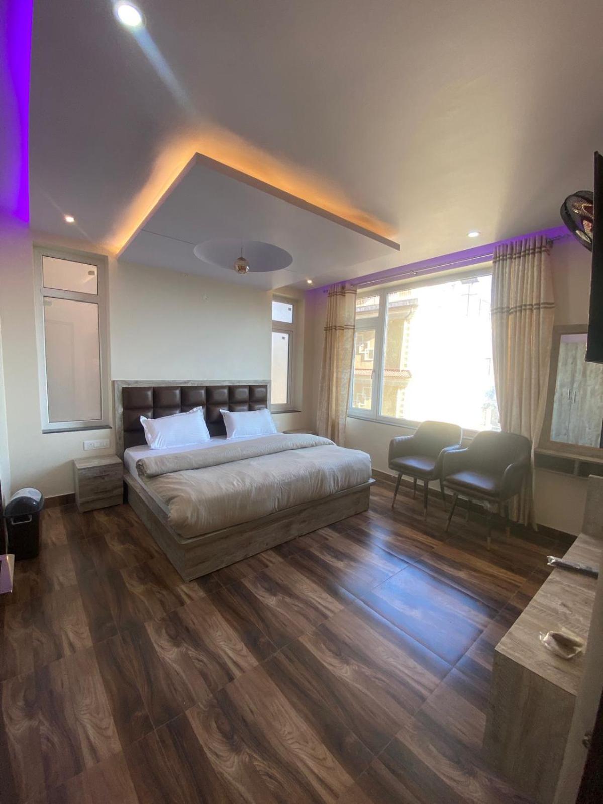 Hotel Harmony Heights Shimla Exterior foto
